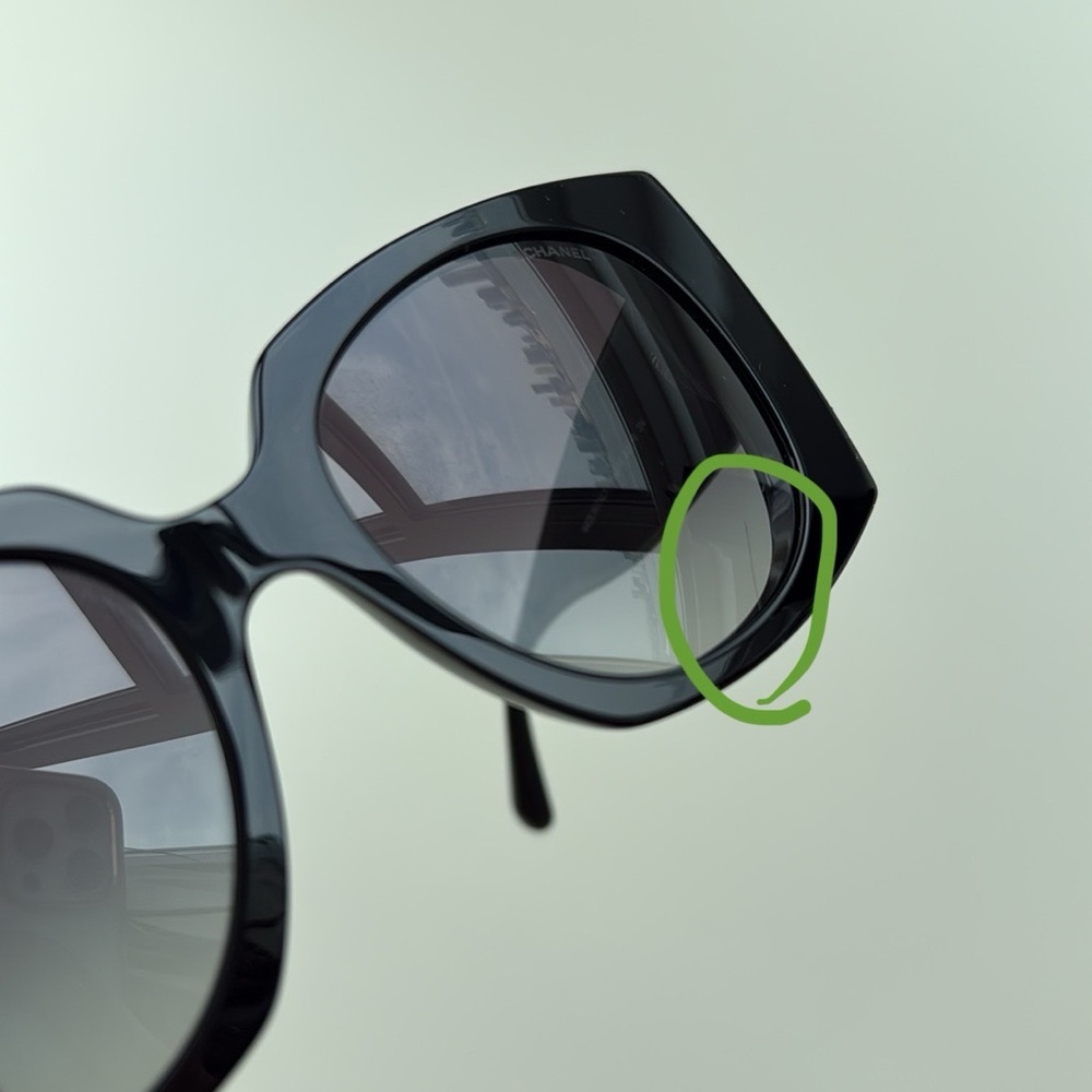 CHANEL Elegant Black Sunglasses - Picture 13 of 15